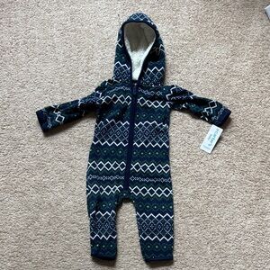 NWT- Carter's Navy and White Patterned Fleece Footie-12M